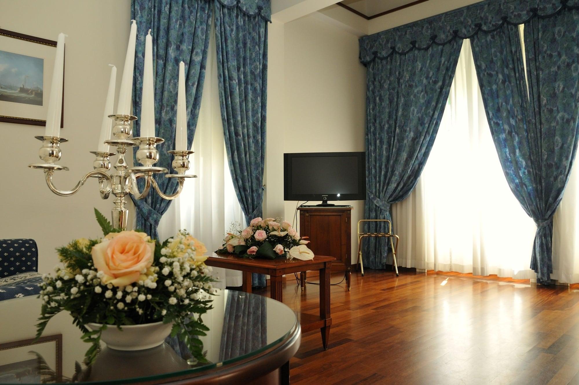 Villa Irlanda Grand Hotel Gaeta Esterno foto