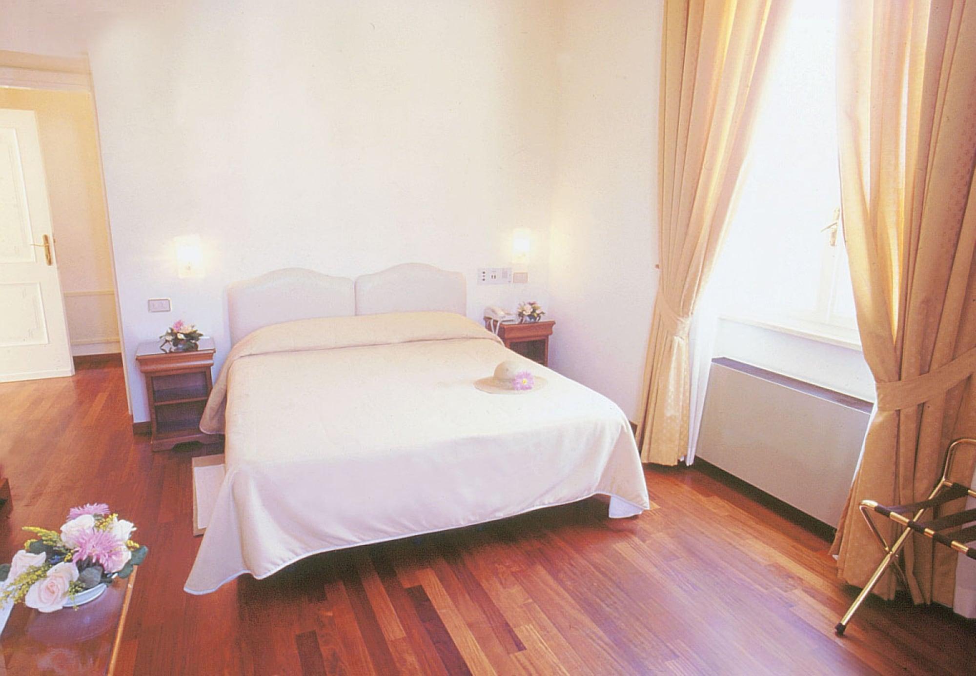 Villa Irlanda Grand Hotel Gaeta Esterno foto
