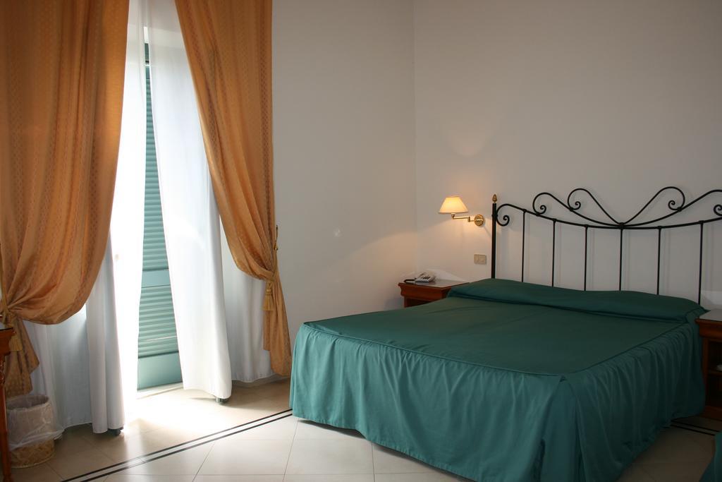 Villa Irlanda Grand Hotel Gaeta Esterno foto