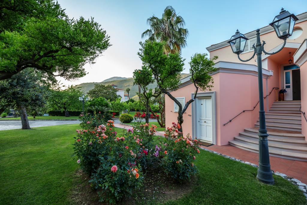 Villa Irlanda Grand Hotel Gaeta Esterno foto